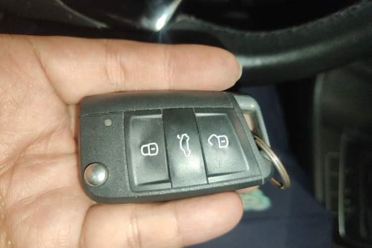 Used Volkswagen Golf 2015 1.4TSI Automatic Comfort Model Vehicle Key