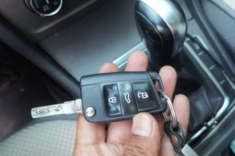 Used Volkswagen Golf 2015 1.6L Automatic Comfort Model Vehicle Key