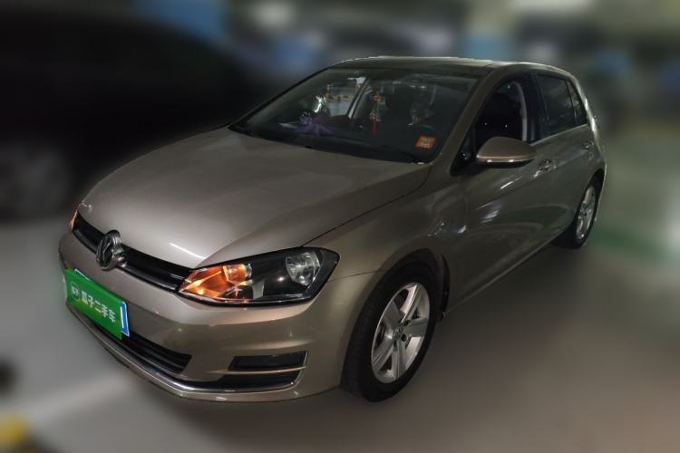 Used Volkswagen Golf 2015 1.4TSI Automatic Luxury Model Guazi used car, China used car export, Used car for sale, Used cars, Cheapest cars for sale