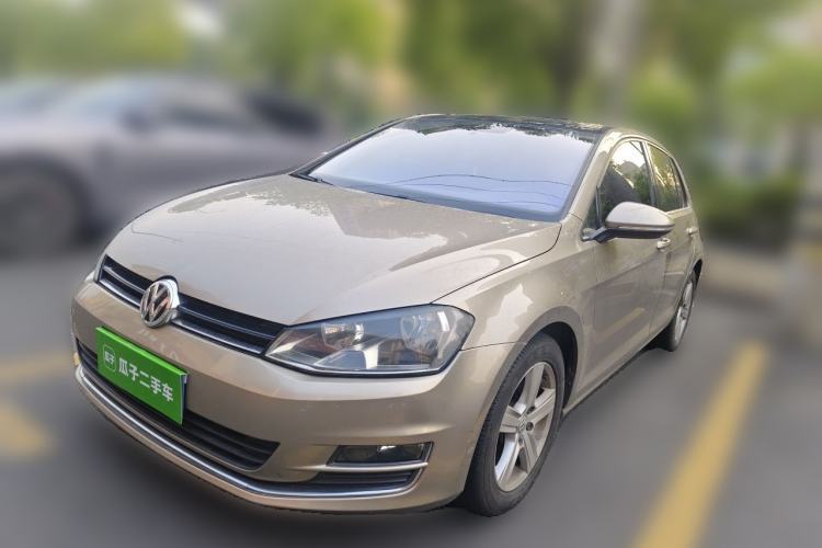 Used Volkswagen Golf 2015 1.4TSI Automatic Comfort Model Guazi used car, China used car export, Used car for sale, Used Volkswagen cars, Cheapest cars for sale