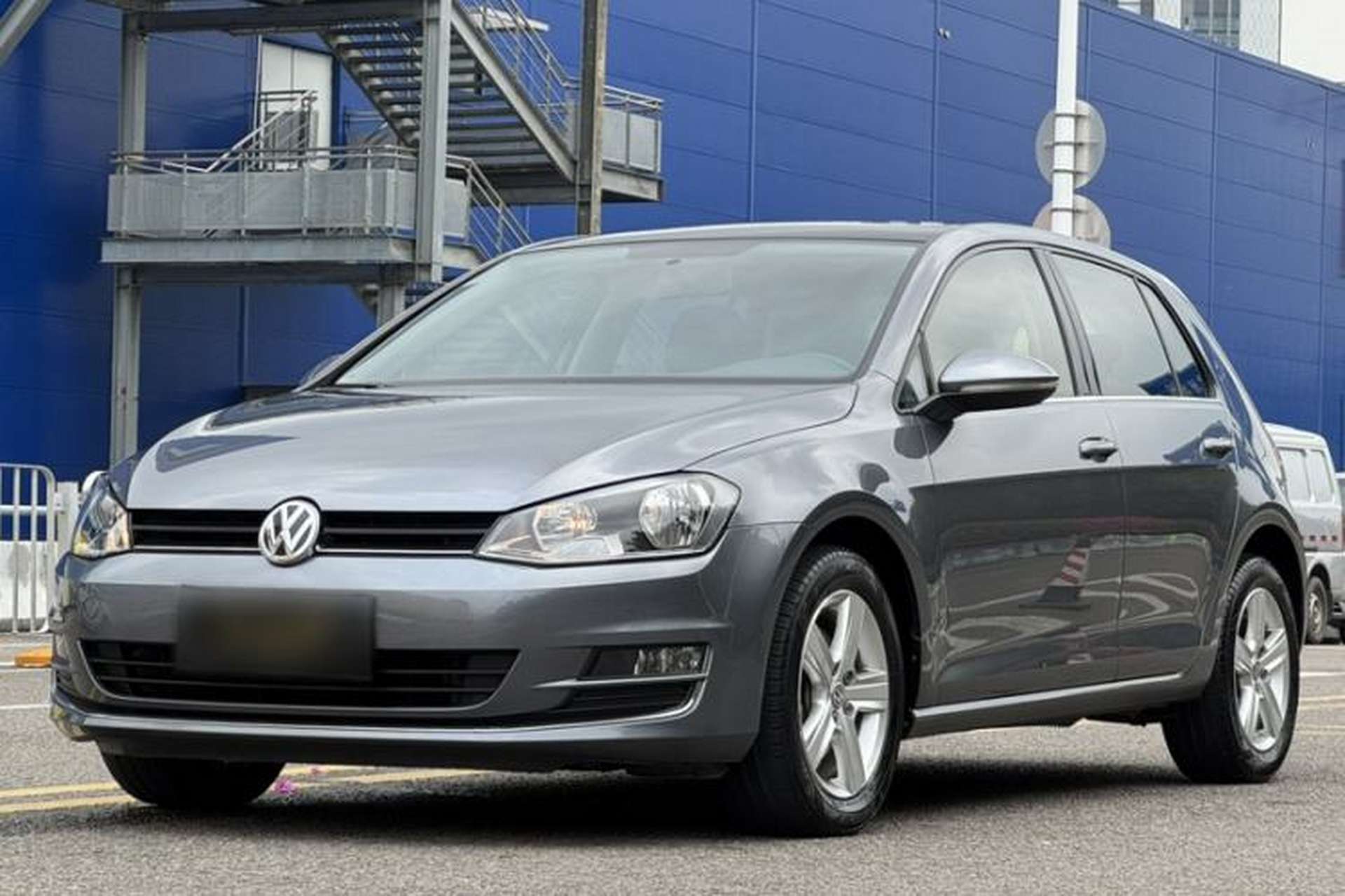 Used Volkswagen Golf 2015 1.4TSI Automatic Comfort Model Front Left 45 Deg