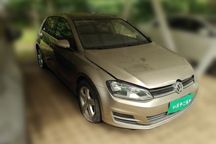 Used Volkswagen Golf 2015 1.4TSI Automatic Comfort Model Front Right 45 Deg