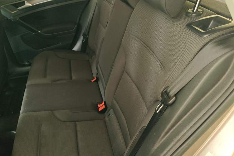 Used Volkswagen Golf 2015 1.4TSI Automatic Comfort Model Left Rear Seat