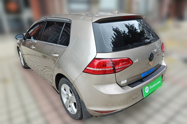 Used Volkswagen Golf 2015 1.6L Automatic Comfort Model Rear Left 45 Deg