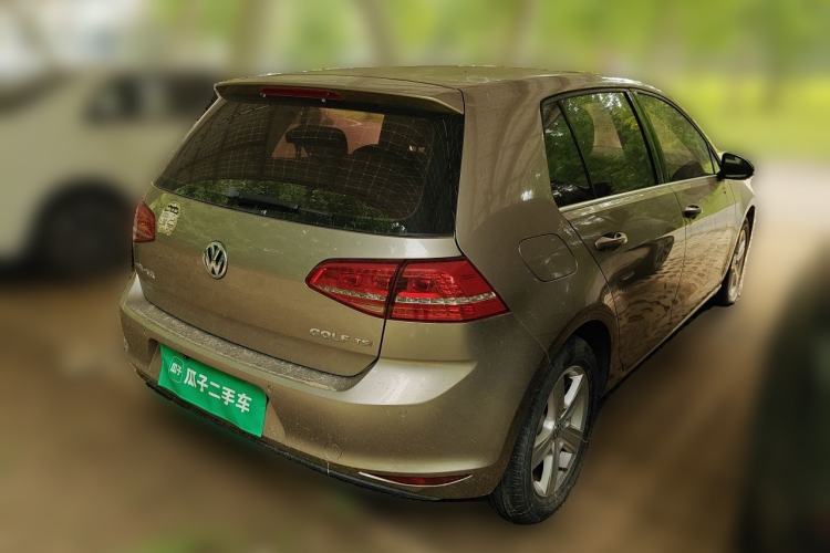 Used Volkswagen Golf 2015 1.4TSI Automatic Comfort Model Rear Right 45 Deg