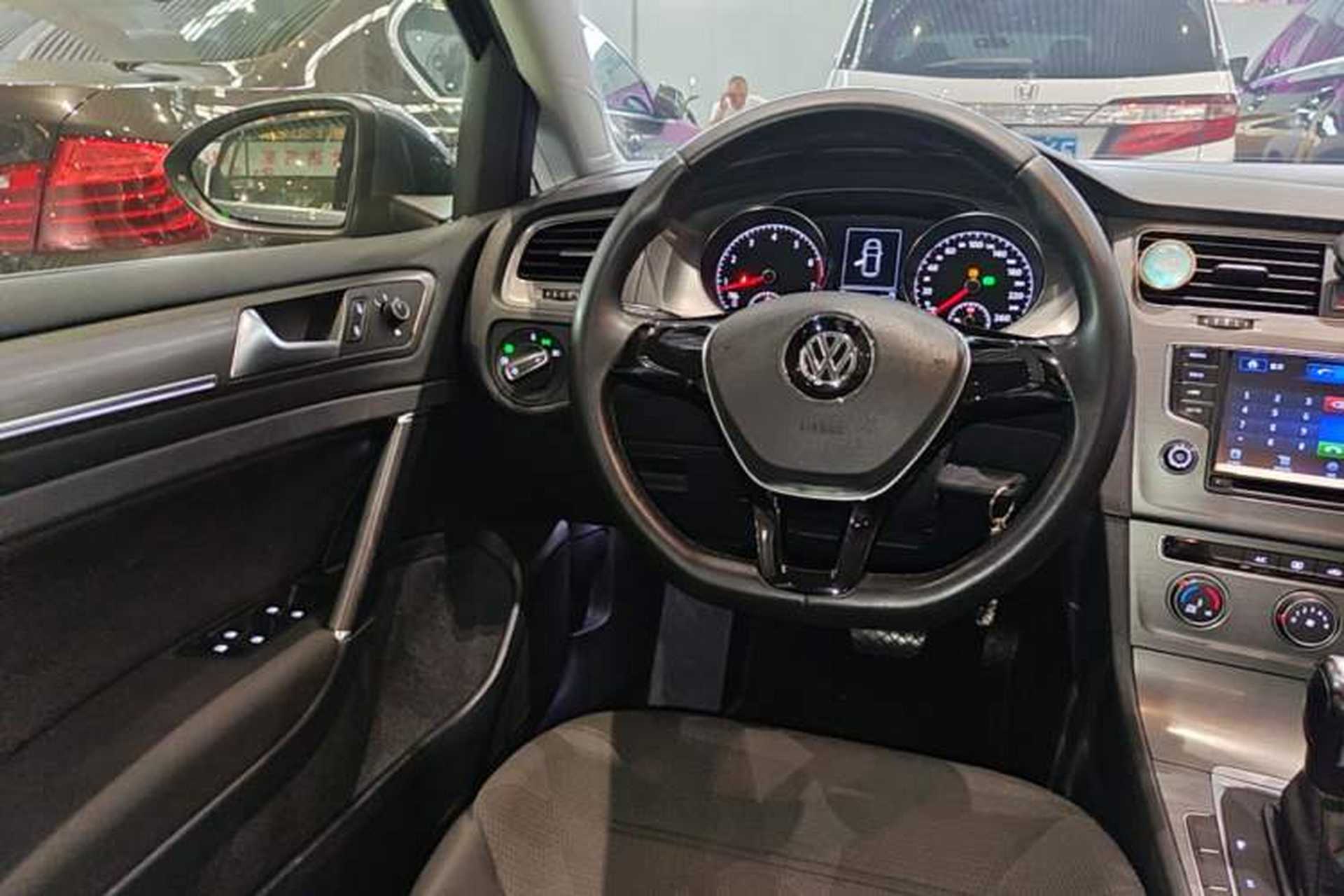 Used Volkswagen Golf 2015 1.4TSI Automatic Comfort Model Steering Wheel