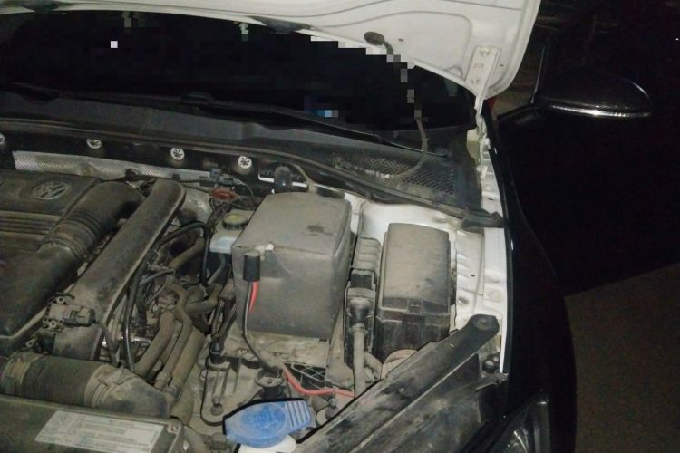 Used Volkswagen Golf 2015 1.4TSI Automatic Luxury Model Engine Bay Left