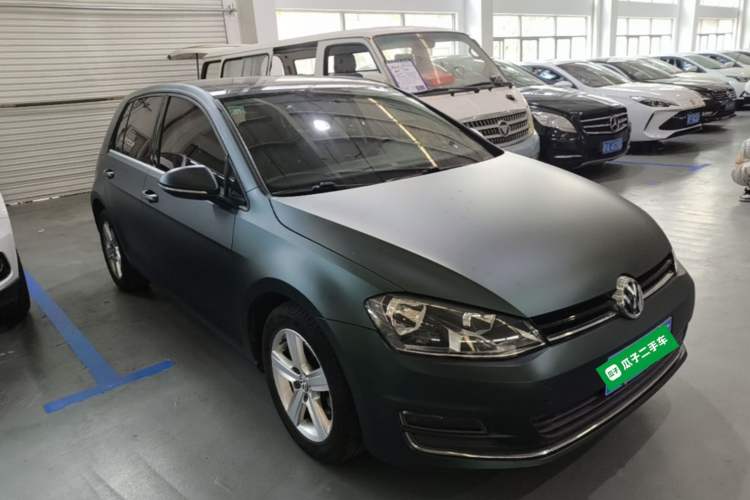 Used Volkswagen Golf 2015 1.4TSI Automatic Comfort Model Front Right 45 Deg