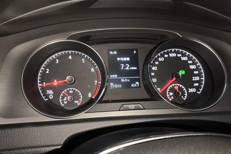 Used Volkswagen Golf 2015 1.4TSI Automatic Comfort Model Instrument Cluster