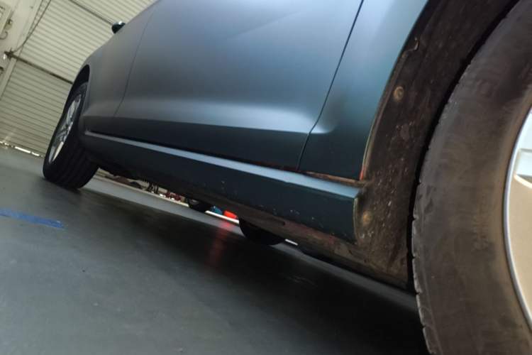 Used Volkswagen Golf 2015 1.4TSI Automatic Comfort Model Right Side Sill