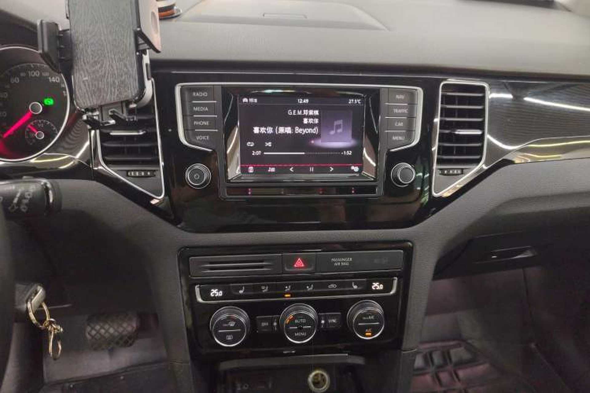 Used Volkswagen Golf 2015 1.4TSI Sportsvan Audio And AC Panel