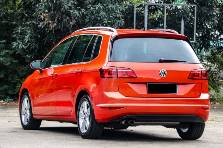 Used Volkswagen Golf 2015 1.4TSI Sportsvan Exterior 1