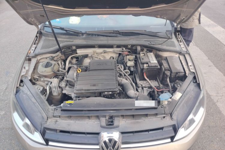 Used Volkswagen Golf 2015 1.6L Automatic Comfort Model Engine Bay