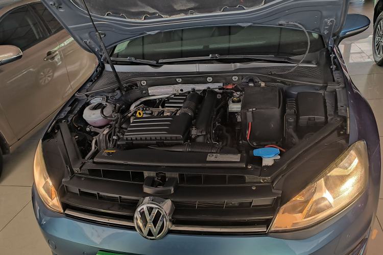 Used Volkswagen Golf 2015 1.4TSI Comfort Travel Edition Engine Bay