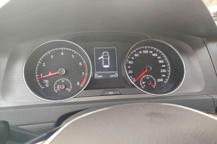 Used Volkswagen Golf 2015 1.6L Automatic Comfort Model Instrument Cluster
