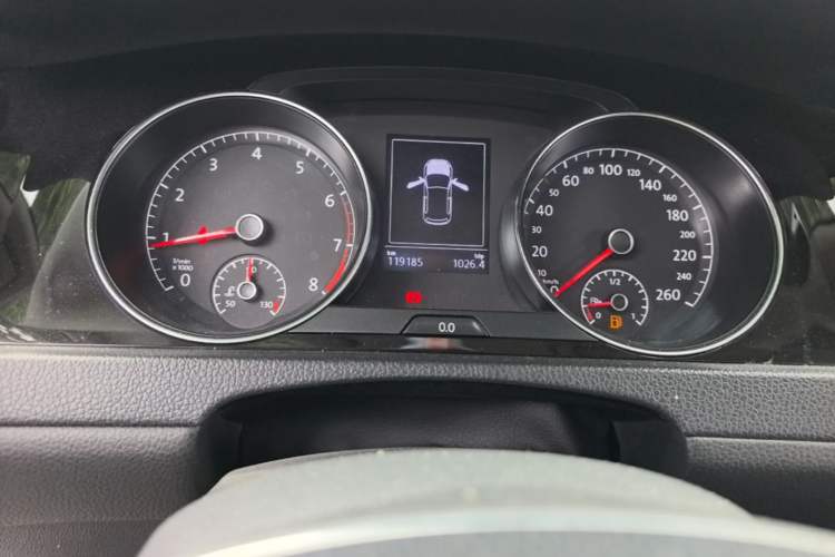 Used Volkswagen Golf 2015 1.4TSI Automatic Flagship Model Instrument Cluster