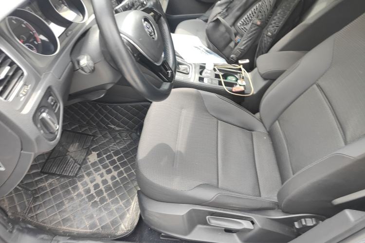 Used Volkswagen Golf 2015 1.6L Automatic Comfort Model Left Front Seat