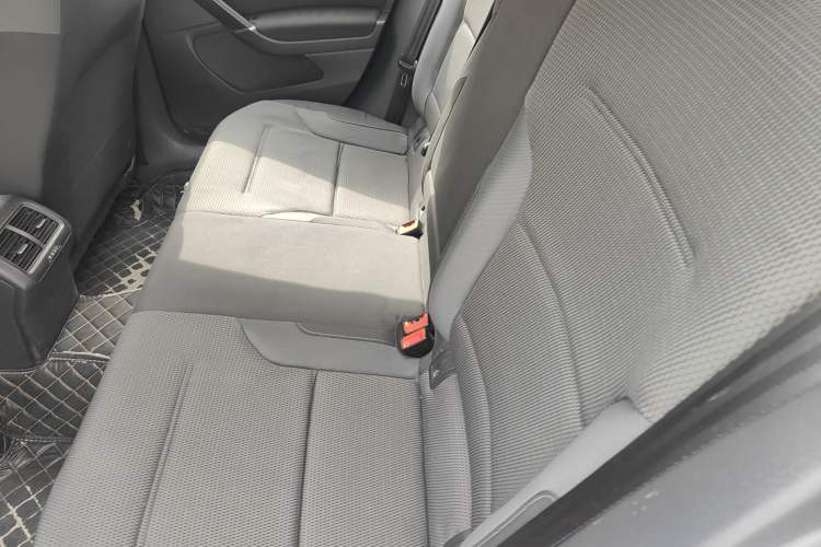 Used Volkswagen Golf 2015 1.6L Automatic Comfort Model Left Rear Seat