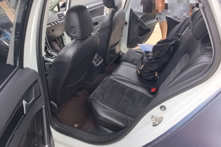 Used Volkswagen Golf 2015 1.4TSI Automatic Flagship Model Left Rear Seat