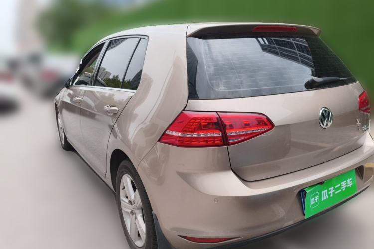 Used Volkswagen Golf 2015 1.6L Automatic Comfort Model Rear Left 45 Deg