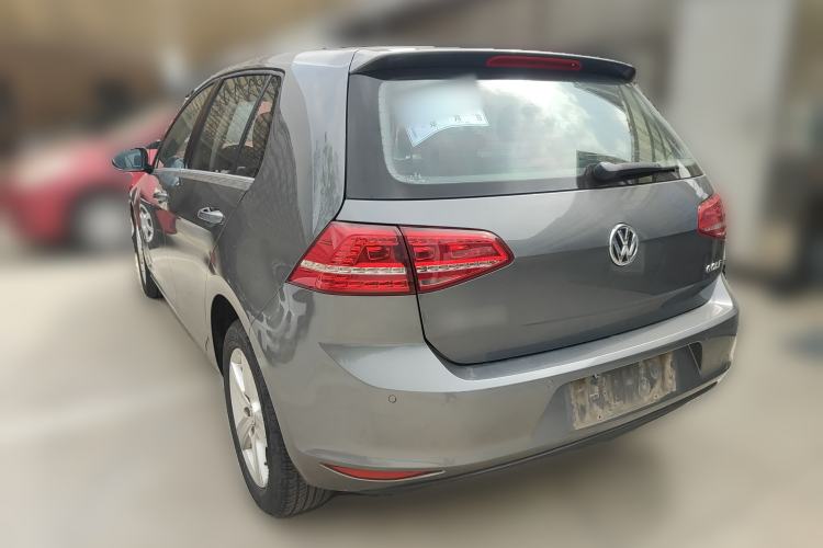 Used Volkswagen Golf 2015 1.6L Automatic Comfort Model Rear Left 45 Deg