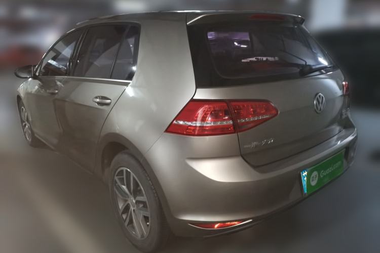 Used Volkswagen Golf 2015 1.4TSI Automatic Luxury Model Rear Left 45 Deg