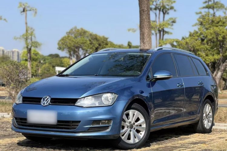 Used Volkswagen Golf 2015 1.4TSI Comfort Travel Edition Guazi used car, China used car export, Used car for sale, Used  cars, Cheapest cars for sale