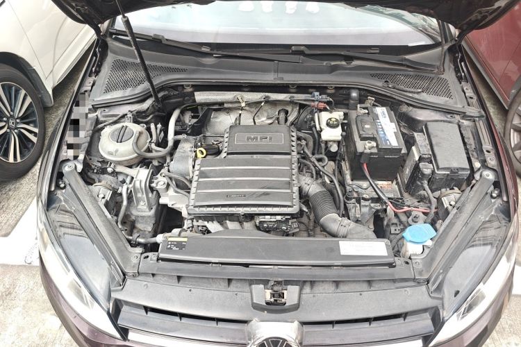 Used Volkswagen Golf 2015 1.6L Automatic Comfort Model Engine Bay