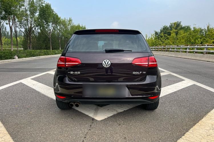 Used Volkswagen Golf 2015 1.4TSI Automatic Luxury Model Exterior 5