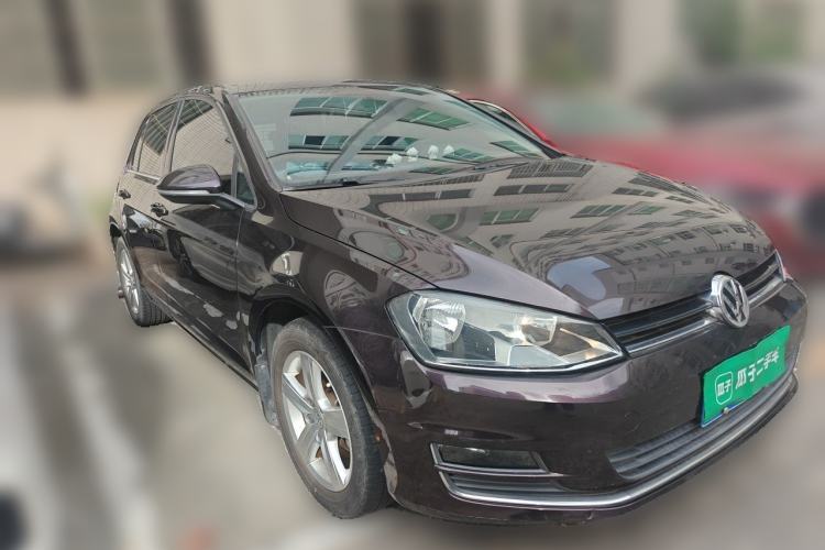Used Volkswagen Golf 2015 1.6L Automatic Comfort Model Front Right 45 Deg