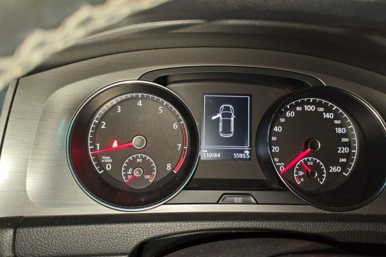 Used Volkswagen Golf 2015 1.4TSI Automatic Comfort Model Instrument Cluster