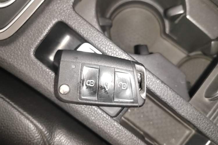 Used Volkswagen Golf 2015 1.4TSI Automatic Comfort Model Interior 1