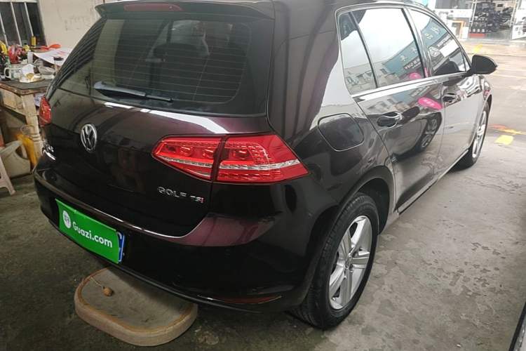 Used Volkswagen Golf 2015 1.4TSI Automatic Comfort Model Rear Right 45 Deg