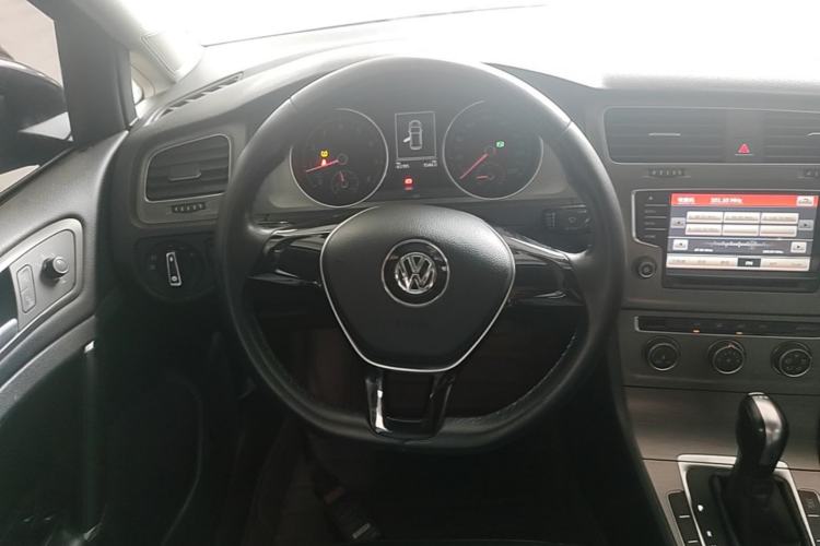 Used Volkswagen Golf 2015 1.4TSI Automatic Comfort Model Steering Wheel