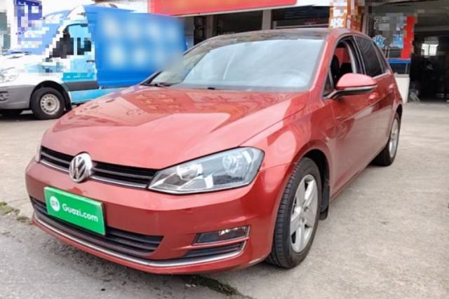 Ojetý Volkswagen Golf 2015 1.4TSI Automatic Luxury Model