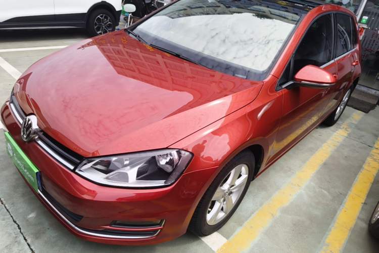 Used Volkswagen Golf 2015 1.4TSI Automatic Comfort Model Guazi used car, China used car export, Used car for sale, Used cars, Cheapest cars for sale
