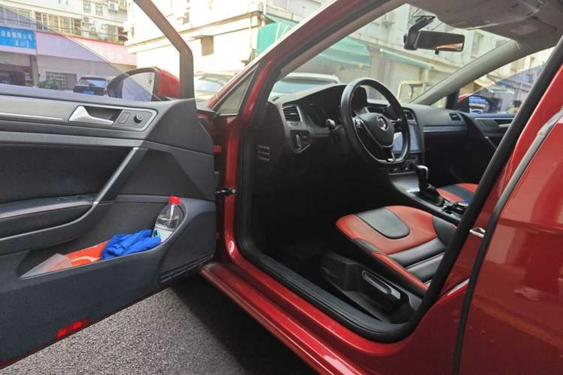 Used Volkswagen Golf 2015 1.6L Automatic Comfort Model Driver Seat