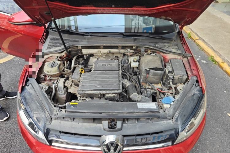 Used Volkswagen Golf 2015 1.6L Automatic Comfort Model Engine Bay