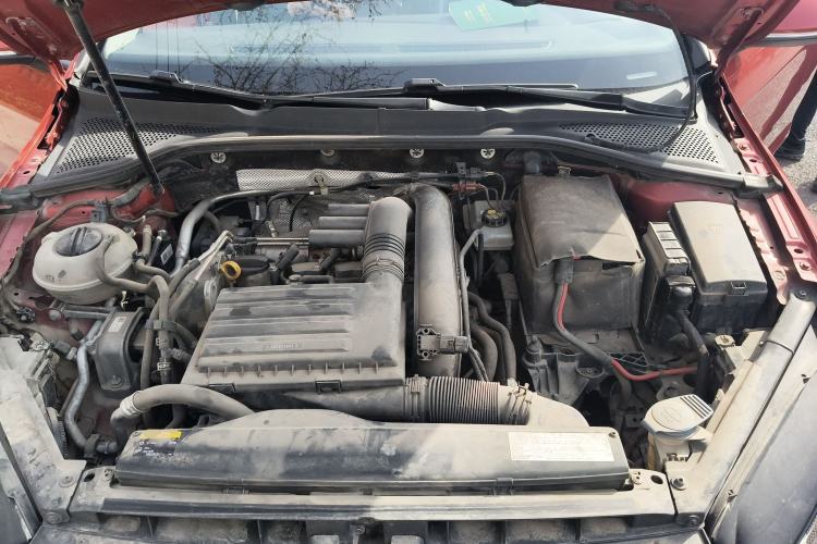 Used Volkswagen Golf 2015 1.4TSI Automatic Flagship Model Engine Bay