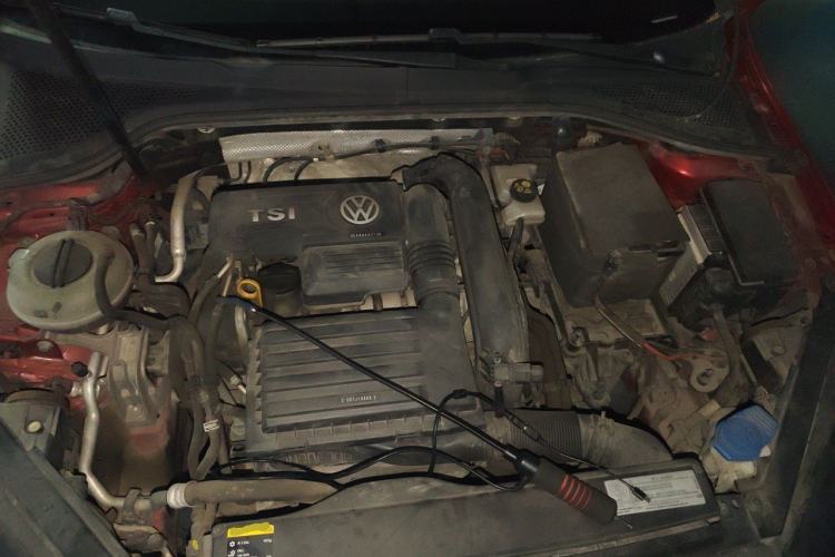 Used Volkswagen Golf 2015 1.4TSI Automatic Luxury Model Engine Bay