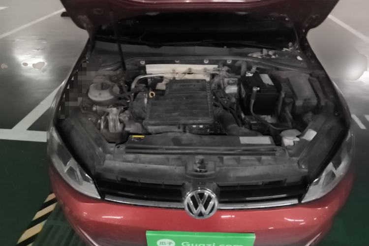 Used Volkswagen Golf 2015 1.6L Automatic Comfort Model Engine Bay