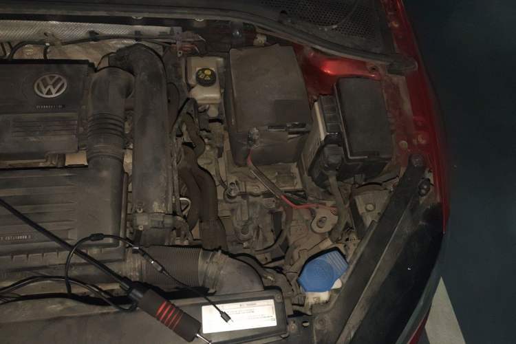 Used Volkswagen Golf 2015 1.4TSI Automatic Luxury Model Engine Bay Left