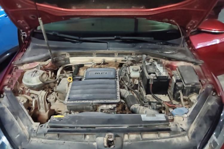 Used Volkswagen Golf 2015 1.6L Automatic Comfort Model Engine Bay