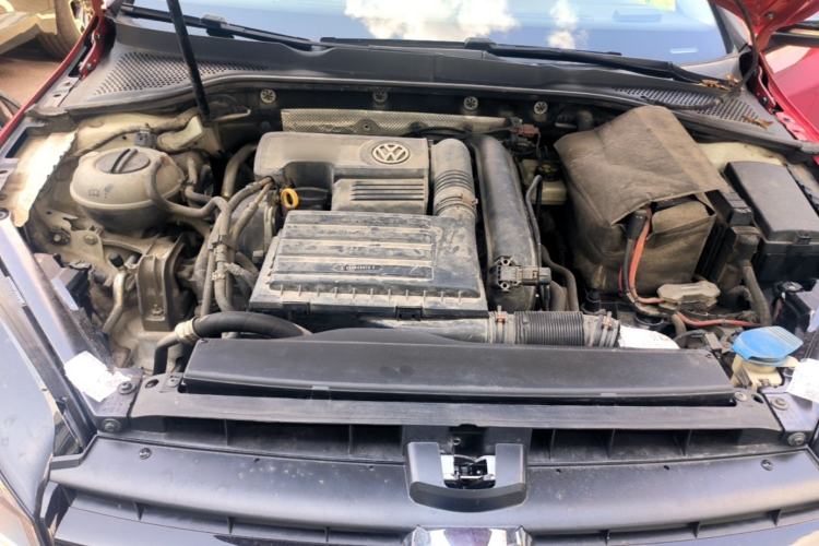 Used Volkswagen Golf 2015 1.4TSI Automatic Flagship Model Engine Bay