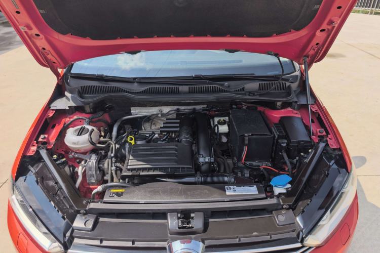 Used Volkswagen Golf 2015 1.4TSI Sportsvan Engine Bay