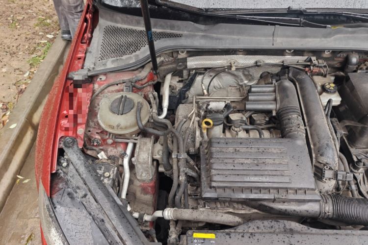 Used Volkswagen Golf 2015 1.4TSI Automatic Comfort Model Engine Bay Right