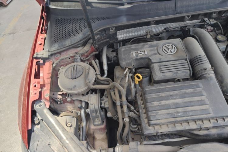 Used Volkswagen Golf 2015 1.2TSI Automatic Comfort Model Engine Bay Right