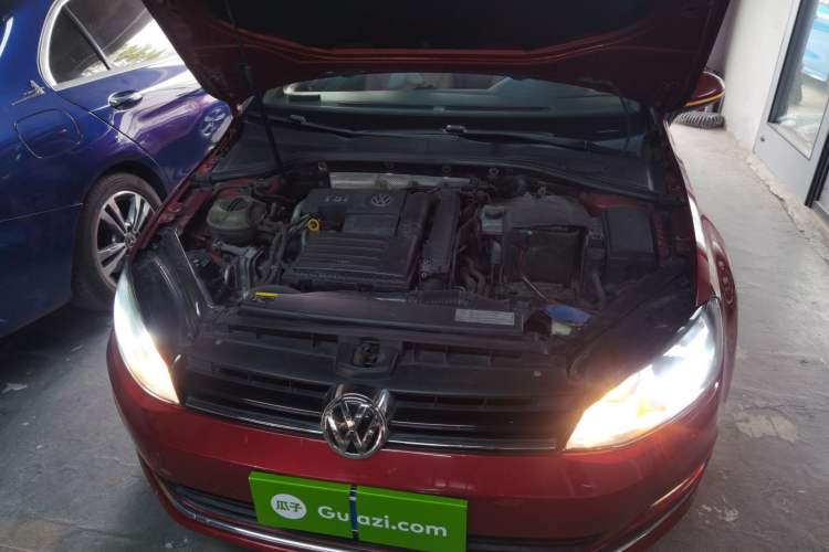 Used Volkswagen Golf 2015 1.4TSI Automatic Comfort Model Engine Bay