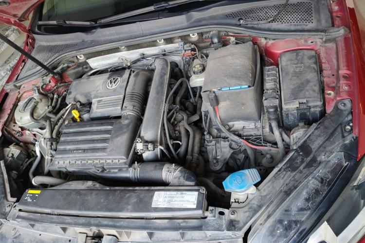 Used Volkswagen Golf 2015 1.4TSI Automatic Luxury Model Engine Bay