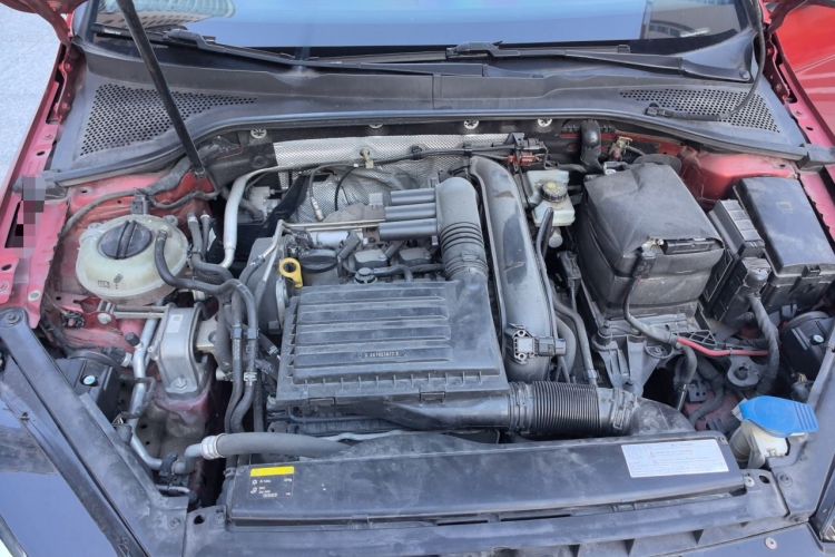 Used Volkswagen Golf 2015 1.4TSI Automatic Comfort Model Engine Bay